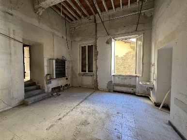 Foto Appartamento a Pistoia Centro Storico di 100 m² con 4 locali