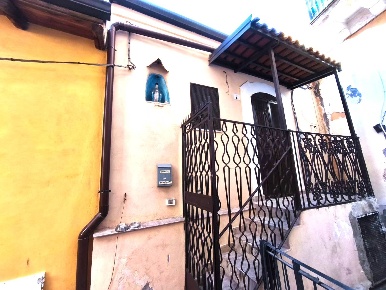 Foto Casa indipendente in Piazza Nicolò Macchiavelli, Catania di 35 m²