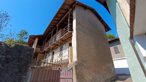 Foto Casa indipendente in Via Regina Margherita, Pisano di 256 m²