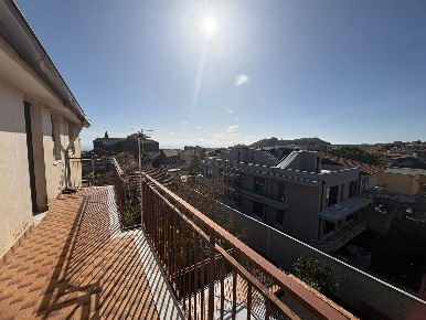 Foto Appartamento in via Etnea 81, Nicolosi di 116 m² con 6 locali