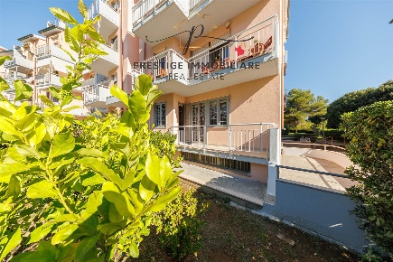 Foto Appartamento a Livorno Antignano - Banditella di 145 m² con 5 locali