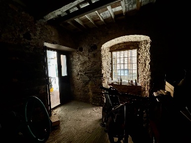 Foto Magazzino a Rio Rio Marina di 40 m² con 1 locali in vendita