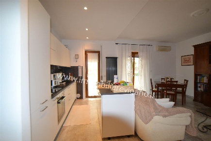 Foto Appartamento a Orbetello Albinia di 87 m² con 5 locali in vendita