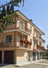 Foto Appartamento a Bistagno di 100 m² con 6 locali in vendita