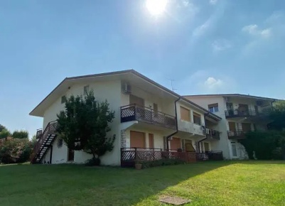 Foto Open space in VIA CATULLO  31, Manerba del Garda Villaggio Sanghen