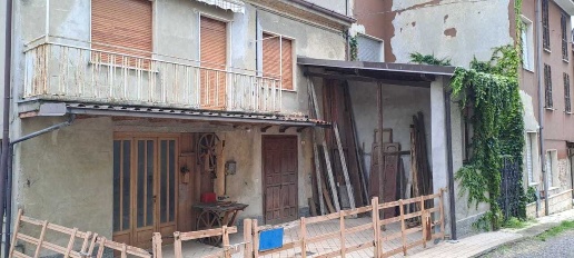 Foto Appartamento a Ziano Piacentino Borgonovo Valtidone di 160 m²