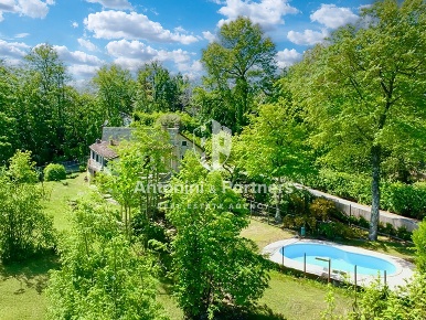 Foto Casale in SP307, Piegaro Centro di 300 m² con 9 locali in vendita