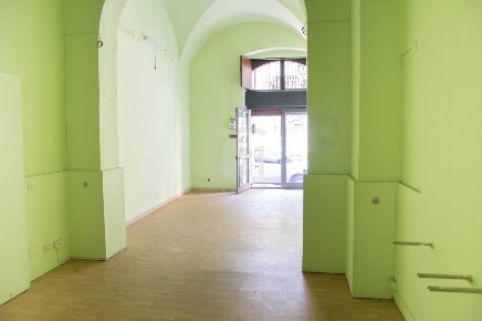 Foto Locale commerciale a Acireale Centro Storico di 50 m² con 1 locali