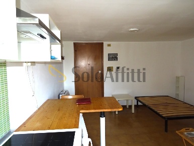 Foto Mansarde a Senigallia Borgo Molino, Portone di 24 m² con 1 locali