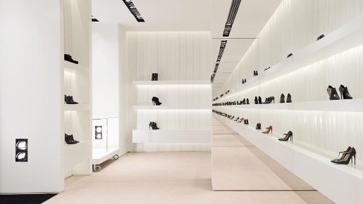 Foto Capannone industriale in Via Matteo Civitali, Lucca di 120 m²