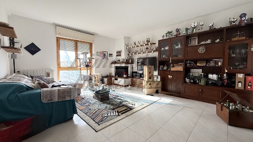 Foto Appartamento in Via Antonio Gramsci, Rosignano Marittimo di 70 m²