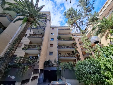 Foto Appartamento in Traversa I di Via Murge, Bari Picone di 160 m²