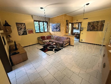 Foto Appartamento a Trezzano sul Naviglio di 78 m² con 2 locali in affitto