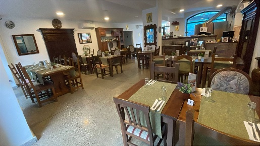 Foto Attività commerciale a Legnano di 90 m² con 4 locali in vendita