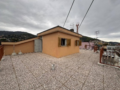 Foto Appartamento in via delle strette nord, Spotorno di 116 m² in vendita