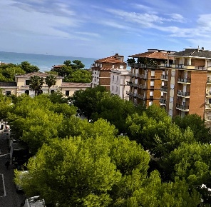 Foto Appartamento a Porto San Giorgio di 90 m² con 5 locali in vendita