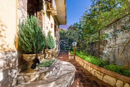 Foto Villa unifamiliare in Via tre canali, Monreale Centro di 116 m²