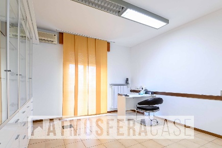Foto Ufficio in Via Tremana, Bergamo Valtesse di 20 m² con 1 locali