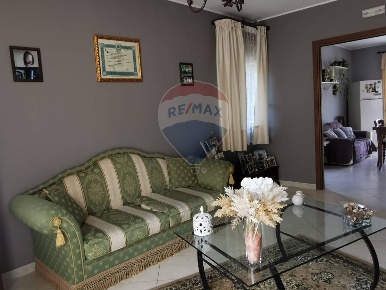 Foto Appartamento in Via c. Giovanni Sapienza, Gaggi di 120 m² con 4 locali