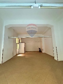 Foto Locale commerciale in VIALE ZECCHINO, Siracusa Tica - Zecchino