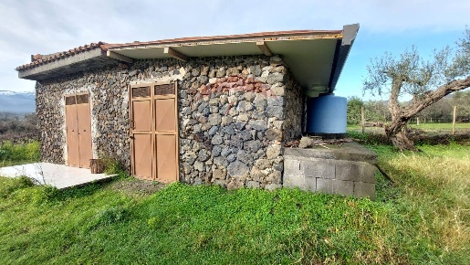 Foto Terreno agricolo in c.da Gaeto, Castiglione di Sicilia di 3600 m²