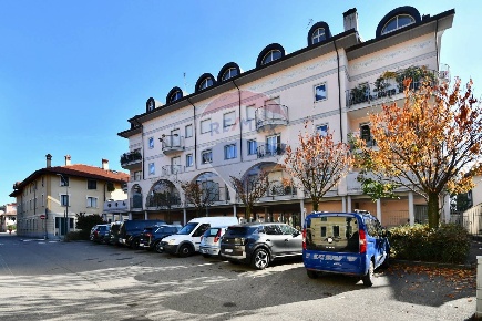 Foto Appartamento in VIA DONATELLO, Gallarate Crenna - Bettolino di 115 m²