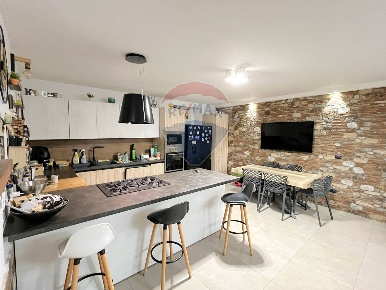 Foto Appartamento in Corso Nicola Terracciano, Pozzuoli Anfiteatro