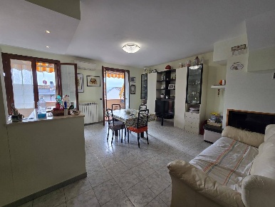 Foto Villa a schiera a Cavriglia di 125 m² con 6 locali in vendita