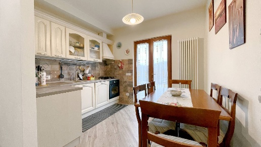 Foto Case semi ndipendenti a Castelnuovo di Garfagnana di 155 m² in vendita