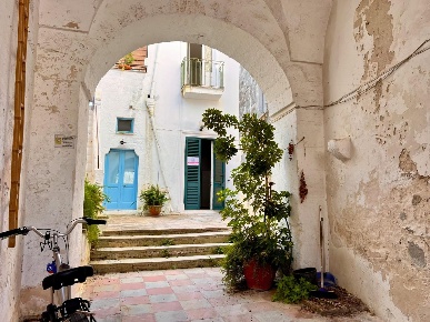 Foto Casa indipendente a Spongano di 122 m² con 5 locali in vendita