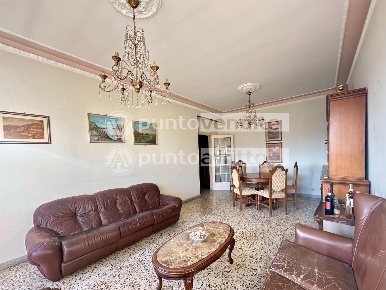 Foto Appartamento a Lucca Arancio di 130 m² con 6 locali in vendita