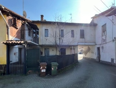 Foto Appartamento a Gambolò Centro di 105 m² con 4 locali in vendita