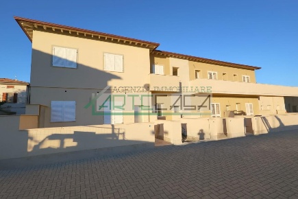Foto Casa indipendente a Cascina Centro di 76 m² con 3 locali in vendita