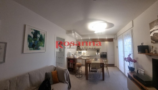 Foto Appartamento a Livorno Coteto di 63 m² con 4 locali in vendita