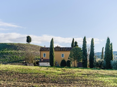Foto Casale a Casciana Terme Lari Lari di 351 m² con 12 locali in vendita