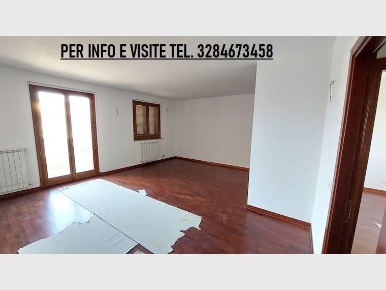 Foto Appartamento a Grosseto Cittadella - Ospedale di 125 m² con 6 locali