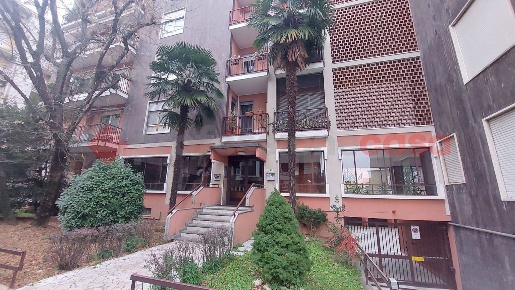 Foto Appartamento in Via filippo 61, Saronno di 94 m² con 3 locali