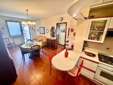 Foto Appartamento in Via AMENDOLA 6, Beinasco Centro di 80 m² con 3 locali