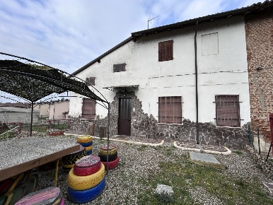 Foto Case indipendenti in Via BOBBA 1, Pieve del Cairo Centro di 90 m²