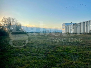 Foto Terreno residenziale in Cascina Agostinassi Grangia, di 8247 m²