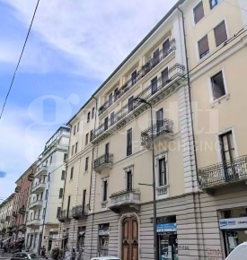 Foto Appartamento in Giuseppe Meda, Milano Ascanio Sforza di 125 m²