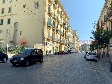 Foto Appartamento in Corso Garibaldi 254, Portici di 100 m² con 3 locali