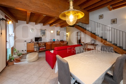 Foto Duplex in Via delle Grole 1, Monselice Centro di 96 m² con 3 locali