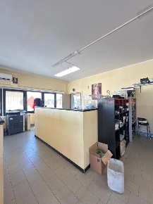 Foto Laboratorio in Giulio Pastore, Arezzo Pescaiola di 284 m² con 4 locali