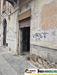 Foto Appartamento in Via Vito La Mantia, Palermo Zisa di 80 m² con 3 locali