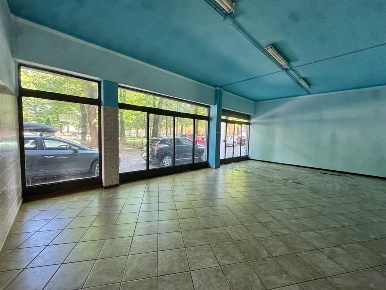 Foto Negozio a Mantova Anconetta - Gradaro di 115 m² con 3 locali
