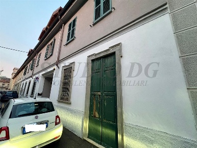 Foto Laboratorio in Via Carlo Porta, Cesano Maderno di 50 m² con 1 locali