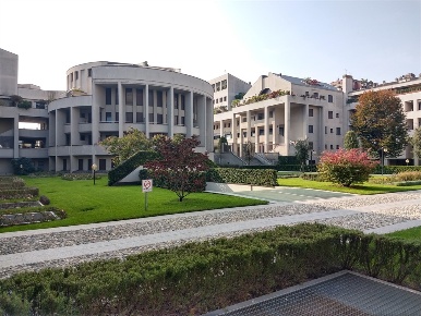 Foto Appartamento in Via Angelo Ramazzotti, Monza Parco di 160 m²