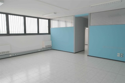 Foto Ufficio in Via Tosarelli, Castenaso Villanova di 190 m² in affitto