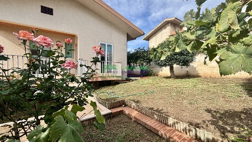 Foto Casa indipendente in via sorrento, Scicli Donnalucata di 200 m²